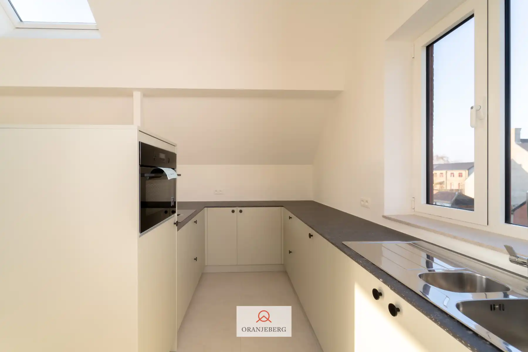 Nieuwbouw penthouse met terras foto 23