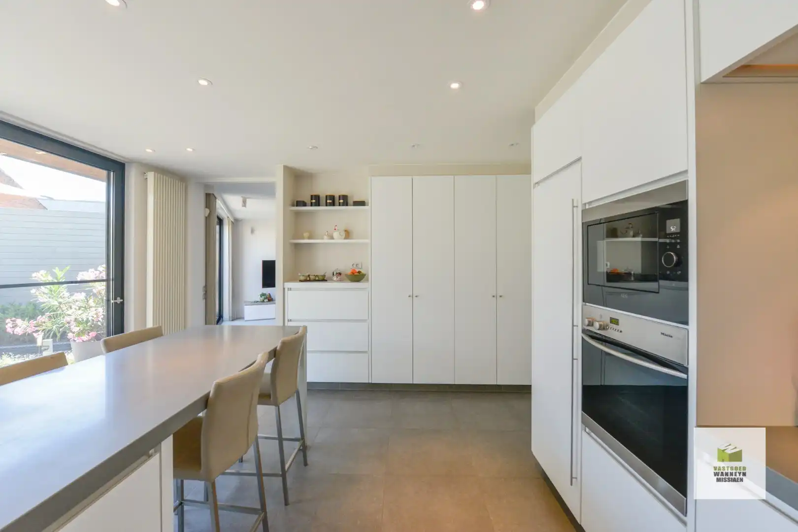 Energiezuinige & instapklare woning met 5 slaapkamers, praktijk en inpandige garage foto 12