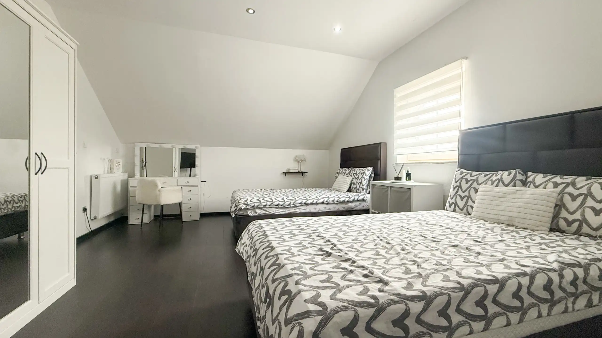 Exclusieve villa met luxueuze leefruimte en 7slpk + veranda! foto 44