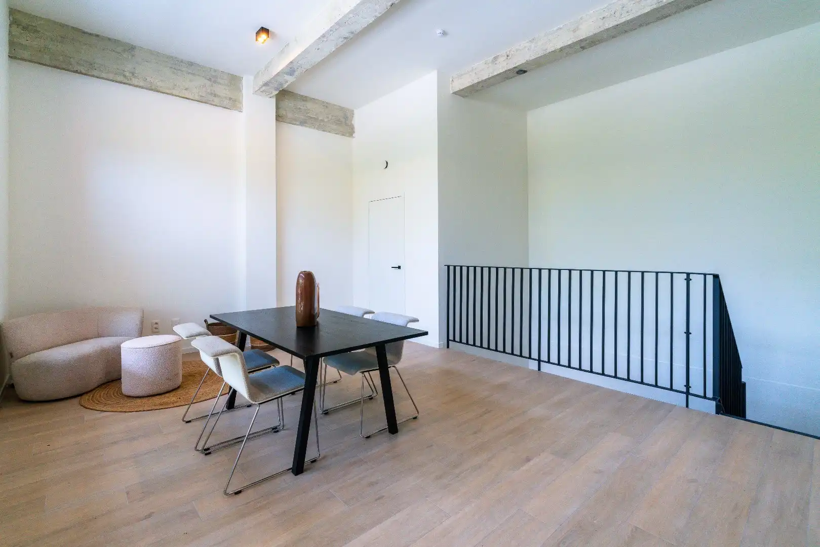 Unieke stadswoning in een groene omgeving foto 20