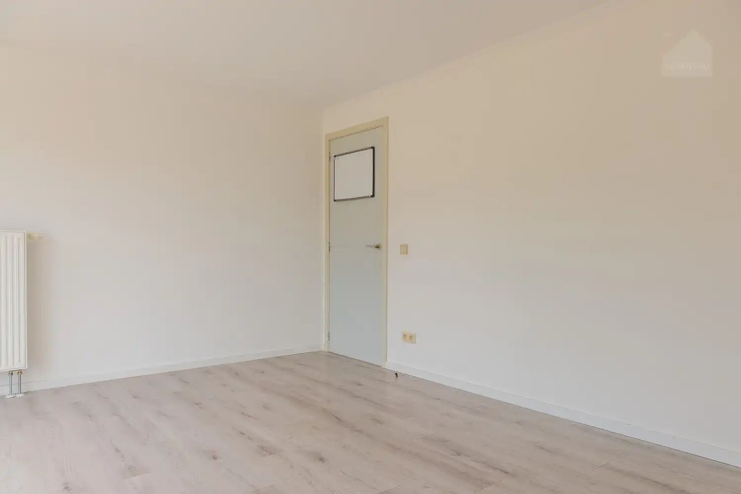 Ruime gezinswoning met 4 slaapkamers op een perceel van 840 m² foto 15