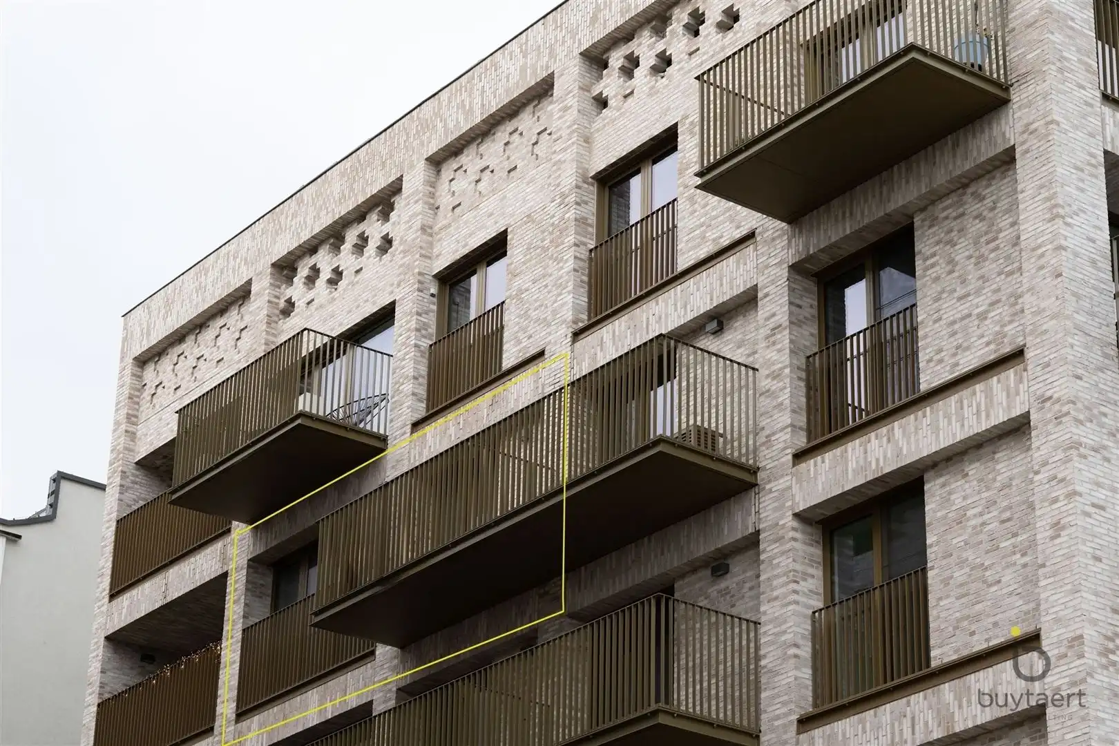 Stijlvol 1-slaapkamer appartement met terras en zicht op Kempisch Dok foto 2
