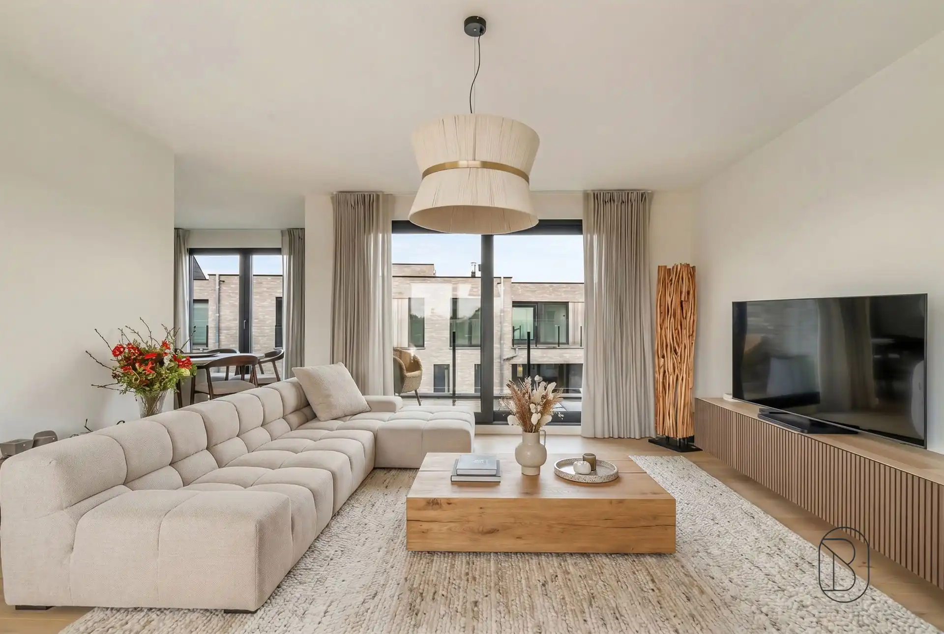 Prachtige penthouse met 3 slk op toplocatie in Harelbeke foto {{pictureIndex}}