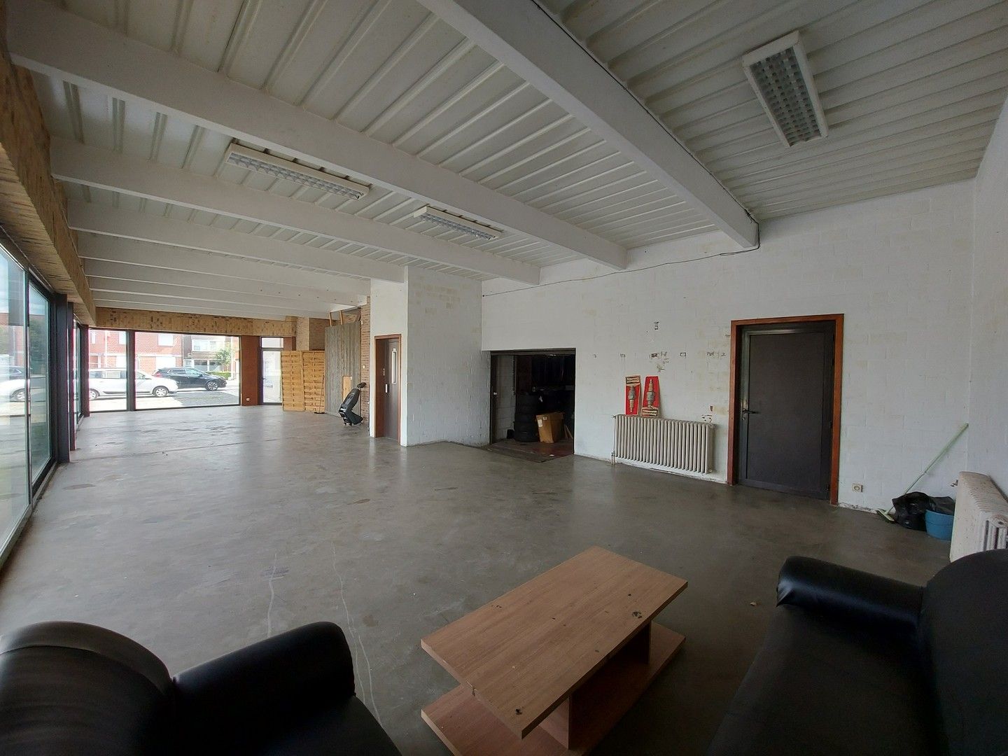 OPSLAG - SHOWROOM - WERKPLAATS / PARKING / APPARTEMENT foto 4