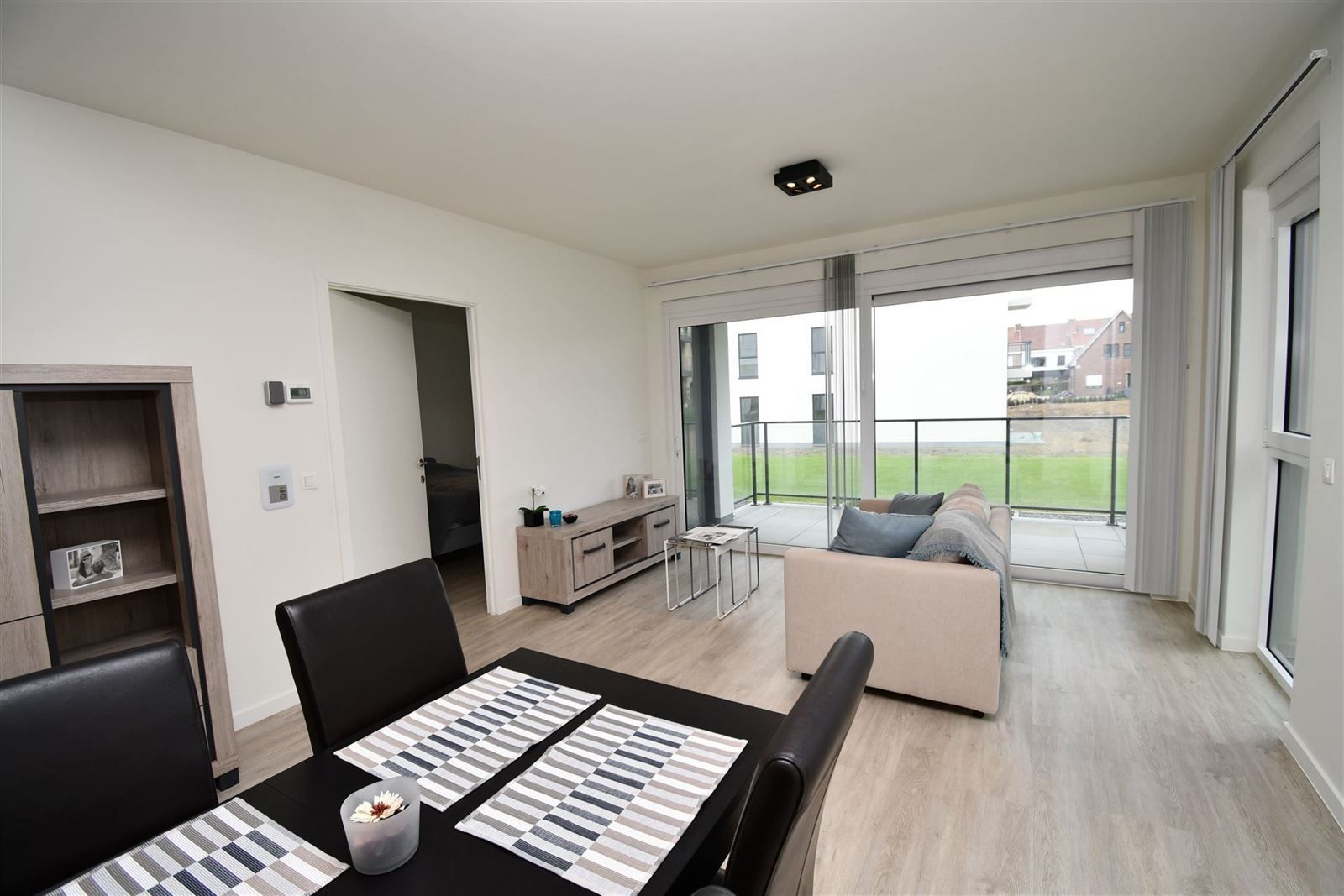 Assistentiewoning gelijkvloers met parking en kelder foto 5