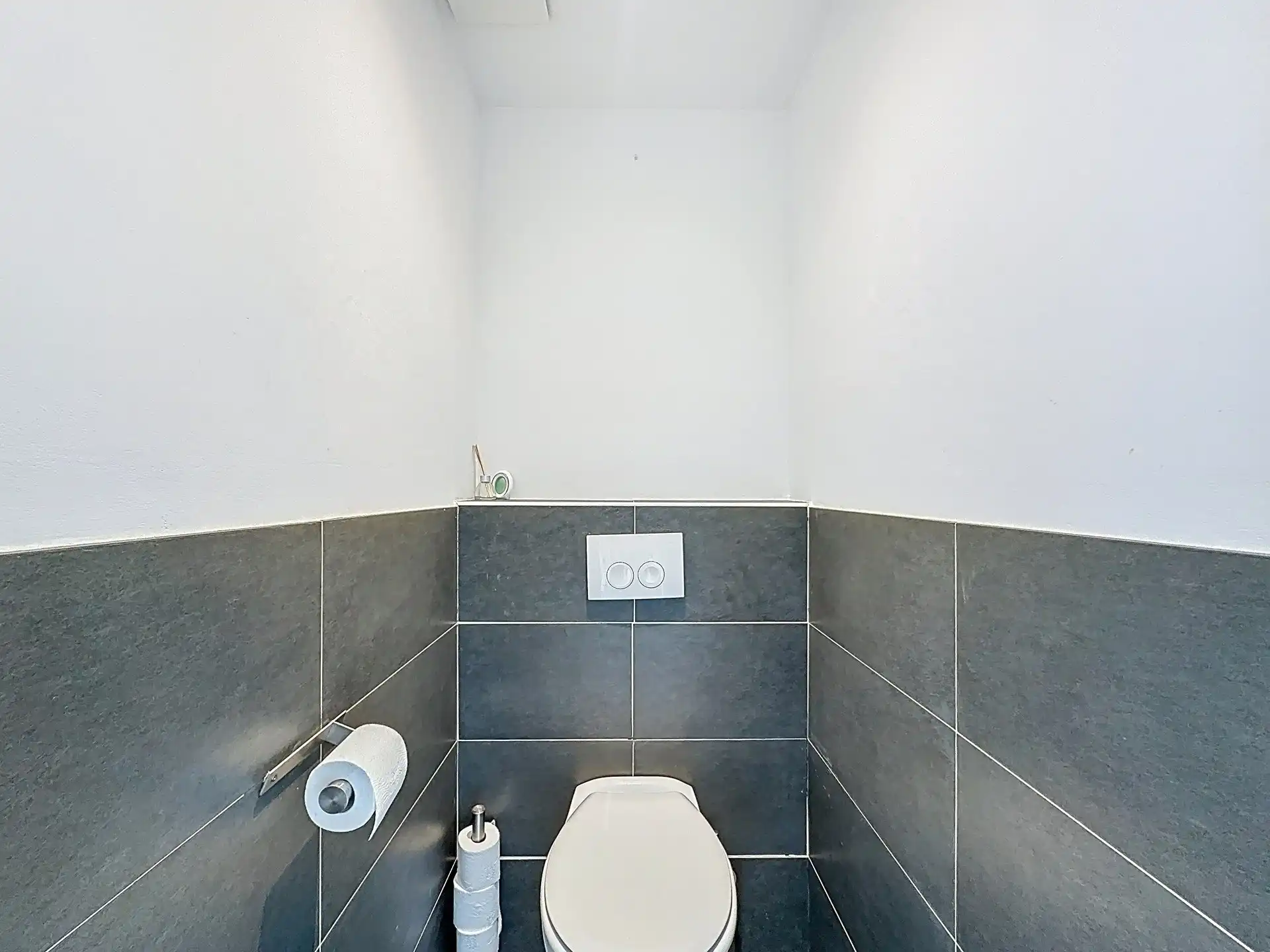 Gezinswoning met praktijk en 5 slaapkamers in Belsele foto 11