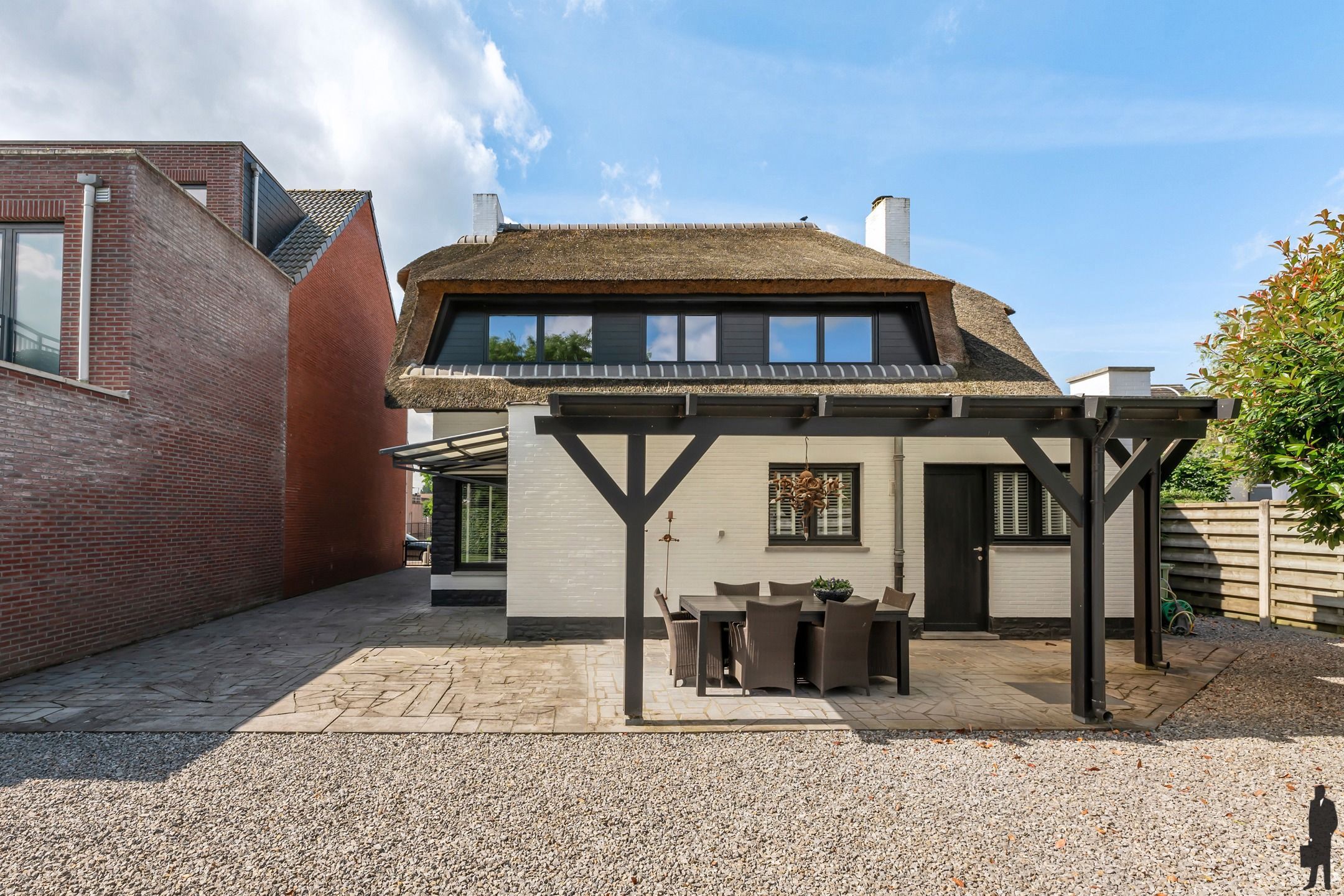 Tijdloze, vrijstaande woning met 4 slpk. gelegen in het centrum van Wortel - Hoogstraten. foto 29