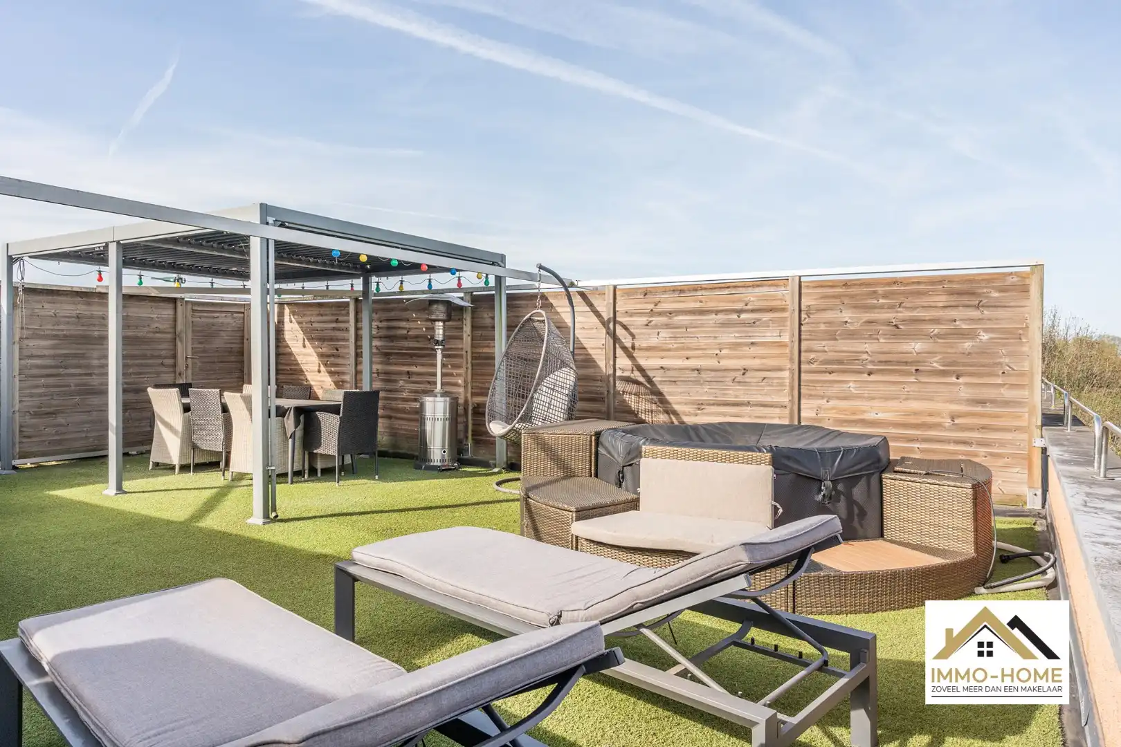 Ruime woning met prachtig uitzicht foto 24