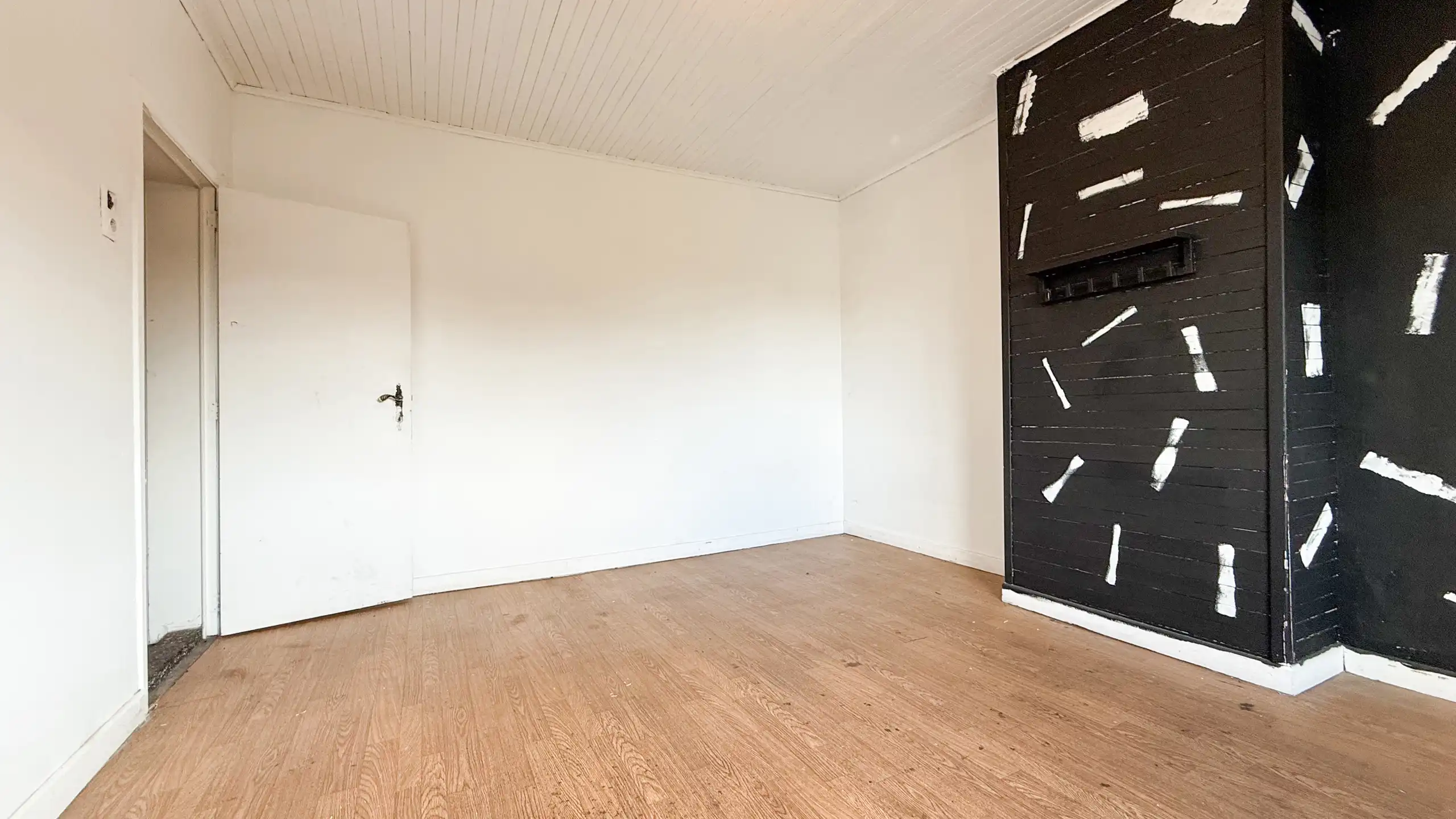 Karaktervol pand met 6 slpkms en renovatiepotentieel in HH ! foto 20