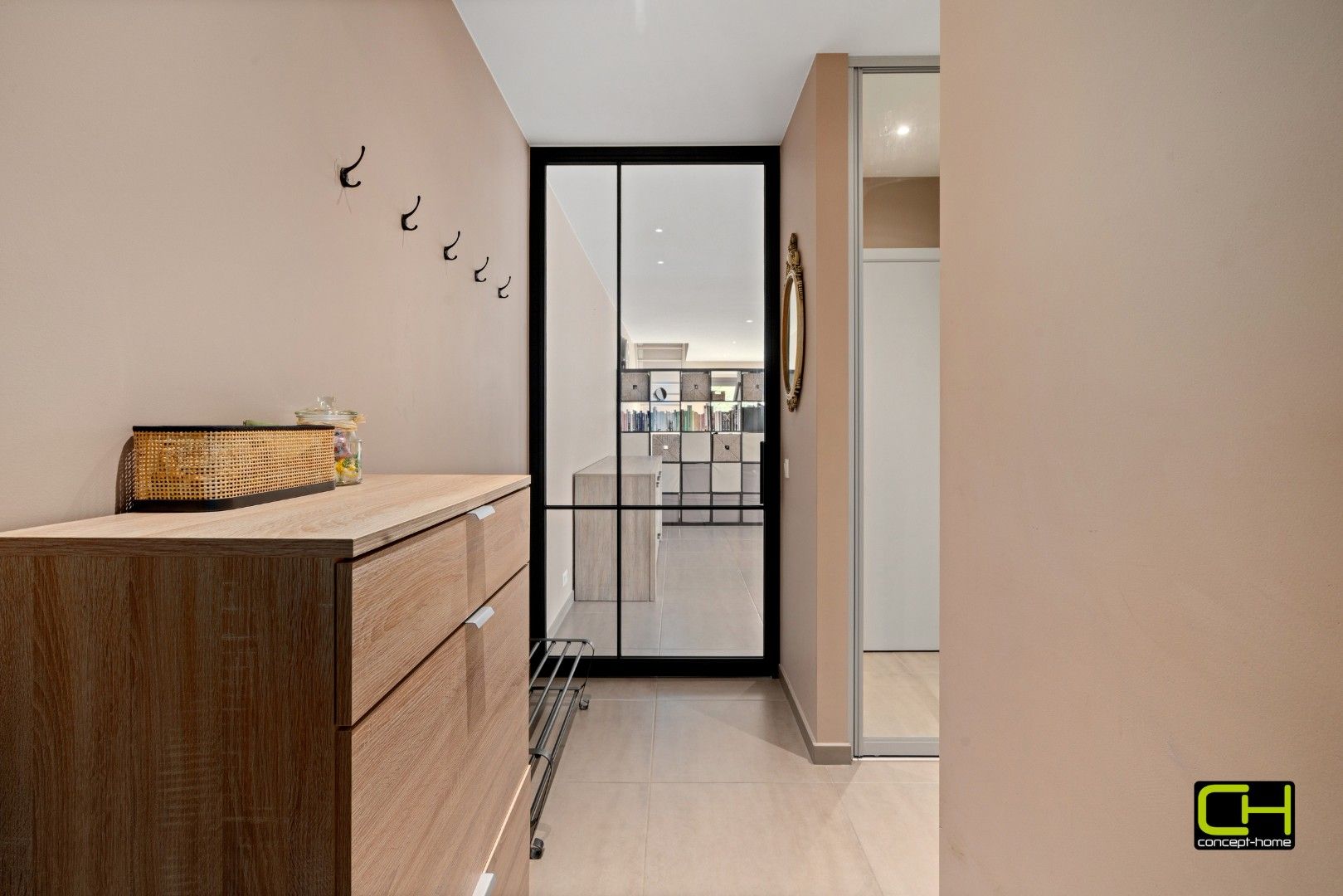 Ruim appartement met twee slaapkamers te koop in Lovendegem foto 11