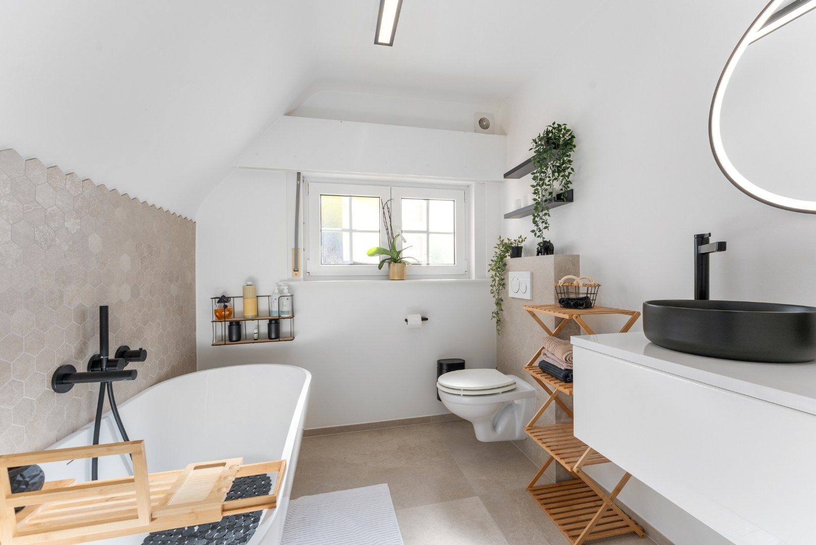 Volledig vernieuwde instapklare villa – energiezuinig & stijlvol wonen foto 18