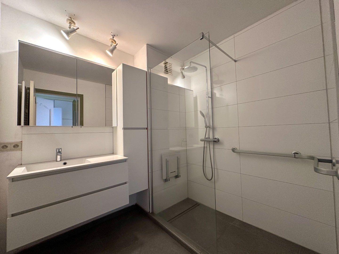 Instapklaar en energiezuinig appartement te koop – nabij hartje Hasselt foto 11
