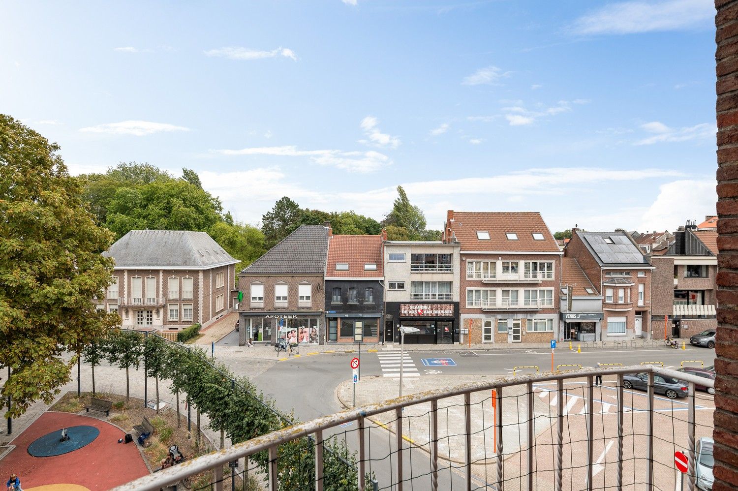 Verzorgd, centraal gelegen appartement met 2 slaapkamers te Niel foto 3