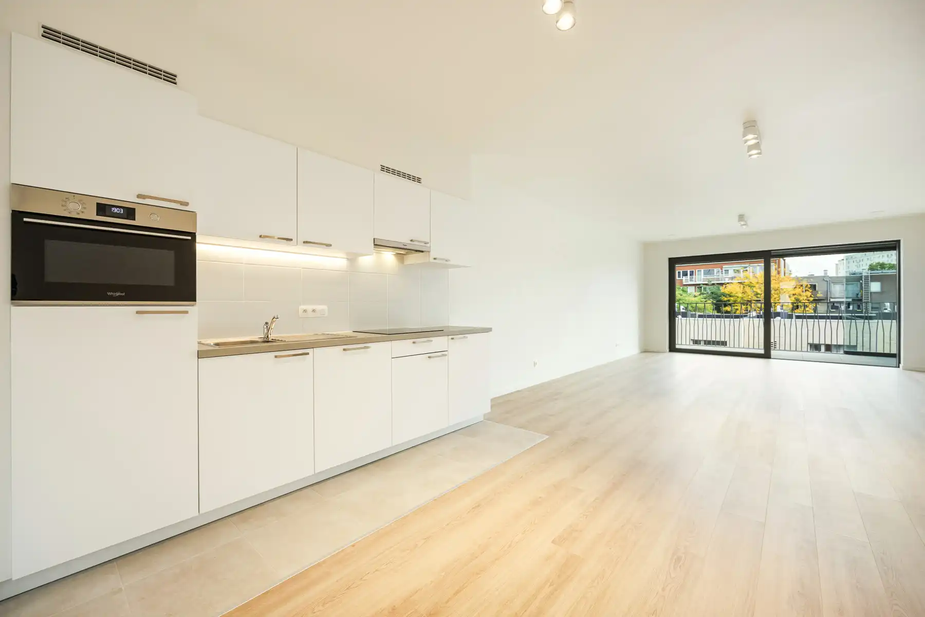 Nieuw appartement met 2 slaapkamers, terras en staanplaats foto 6