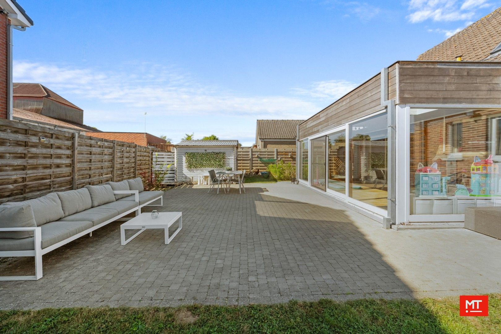 Instapklare, alleenstaande woning op een rustige locatie te Dikkebus foto 16