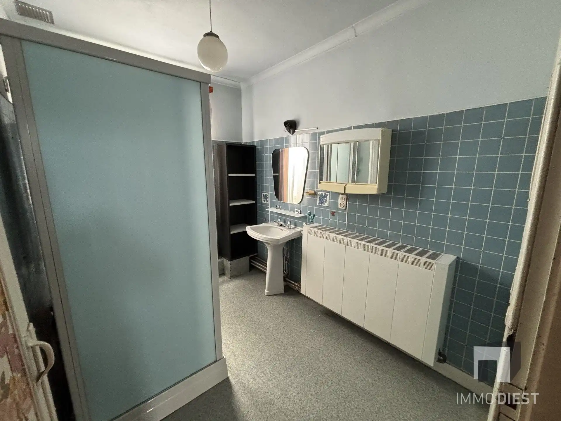 Ruime kluswoning met 3 slaapkamers, garage en tuin foto 26
