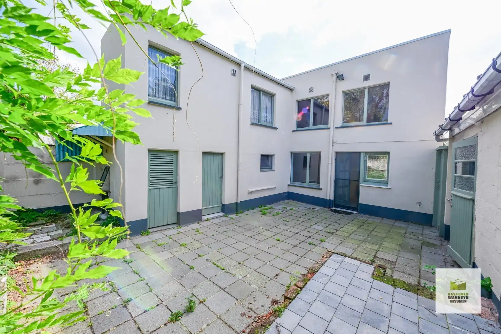 Rustig gelegen grond met af te breken woning op 728m2 foto 5