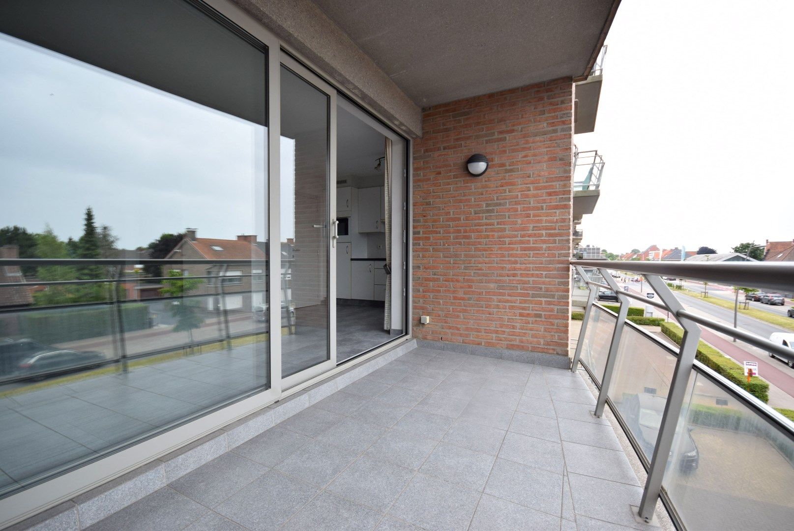 TWEE-SLAAPKAMERAPPARTEMENT MET GARAGE foto 5
