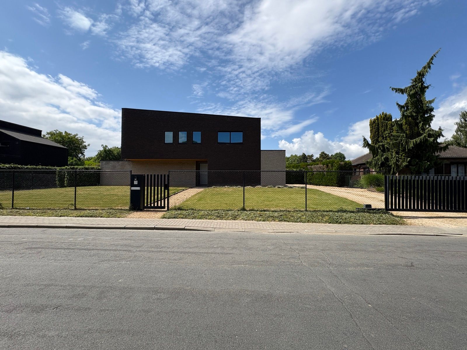 De woning is een combinatie van luxe, comfort en duurzaamheid foto 33