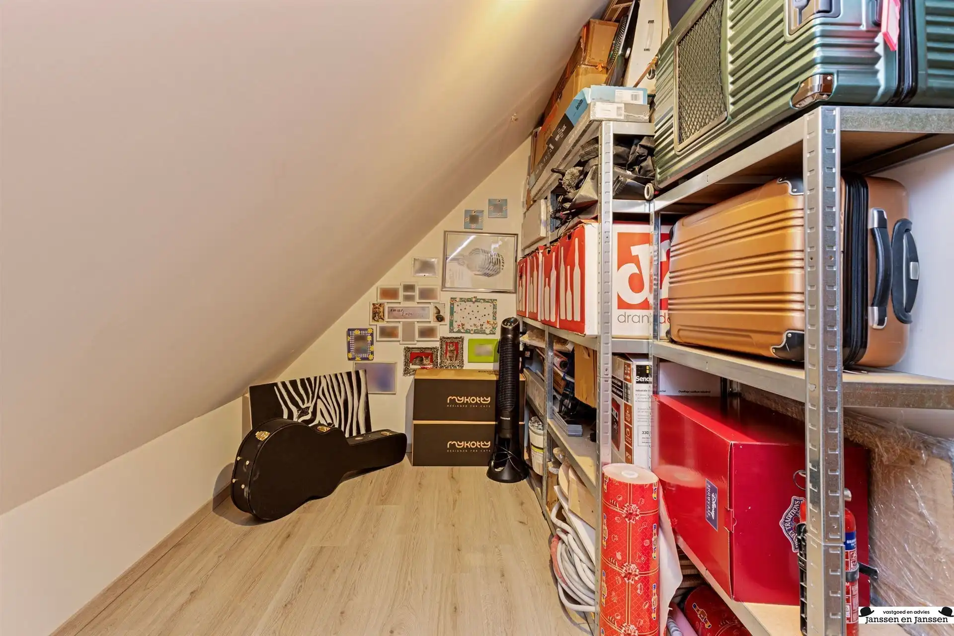 Zeldzame nieuwbouwwoning op een perceel van 40 are met imposante tuin in Kapellen  foto 44