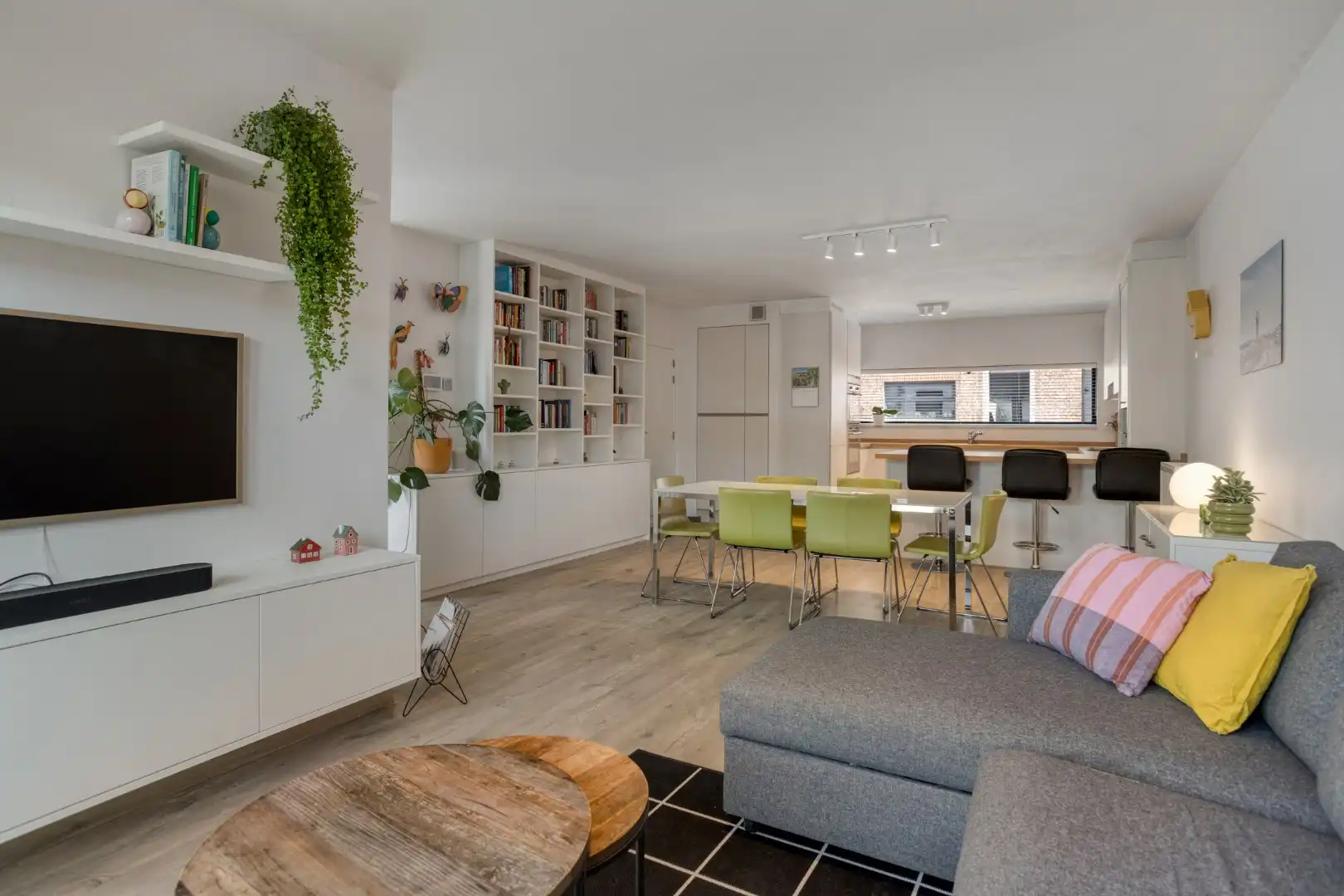 Instapklare woning met 4 slaapkamers, aangename leefruimte met staanplaats - EPC 89Kw/m² foto 8