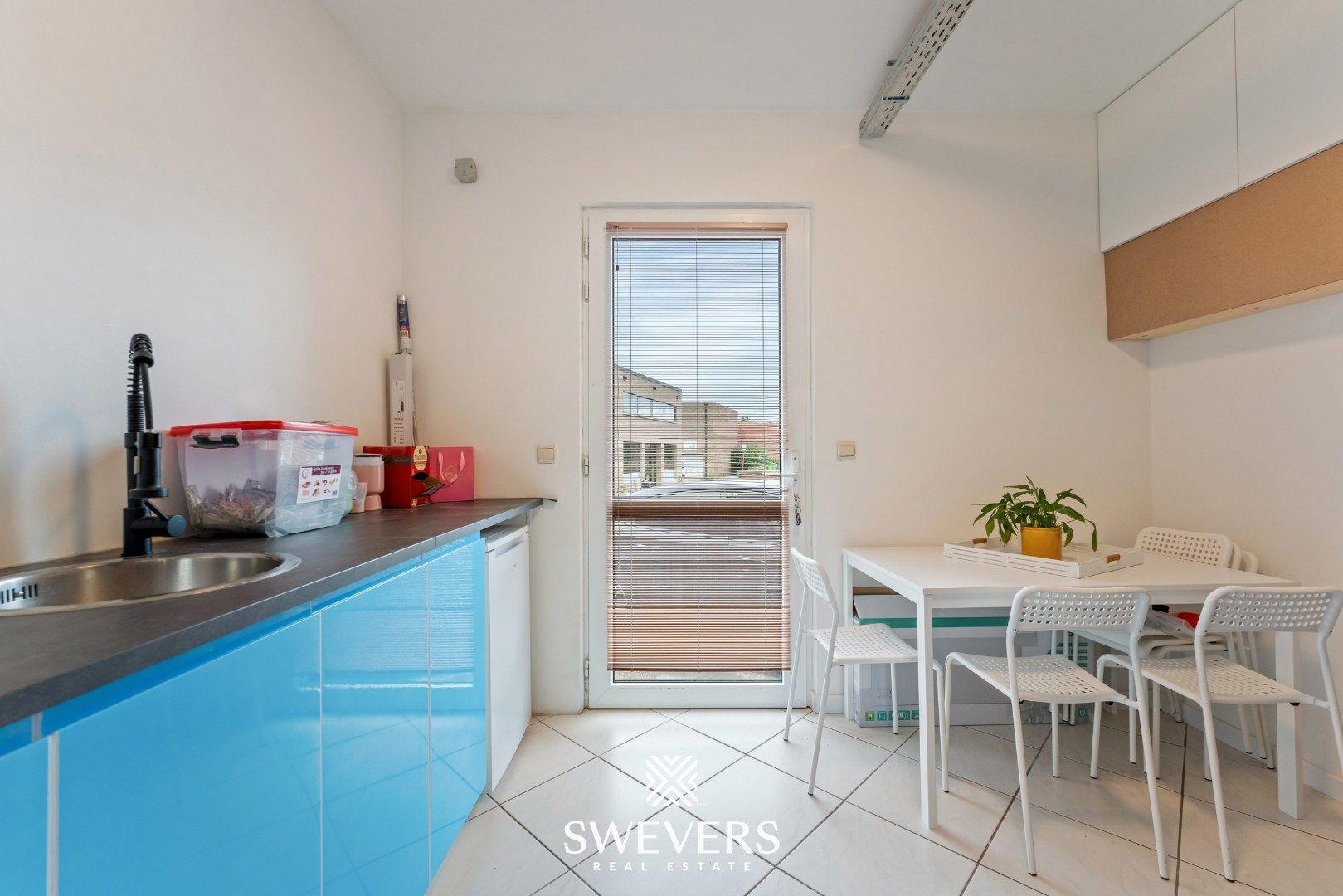 Handelspand met praktische indeling in hartje Tessenderlo foto 28