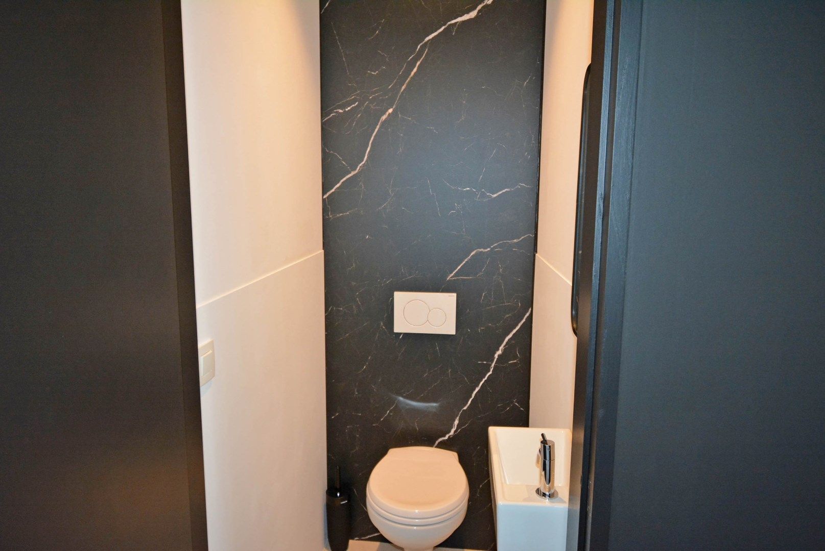 Appartement op wandelafstand van het centrum volledige gerenoveerd foto 17