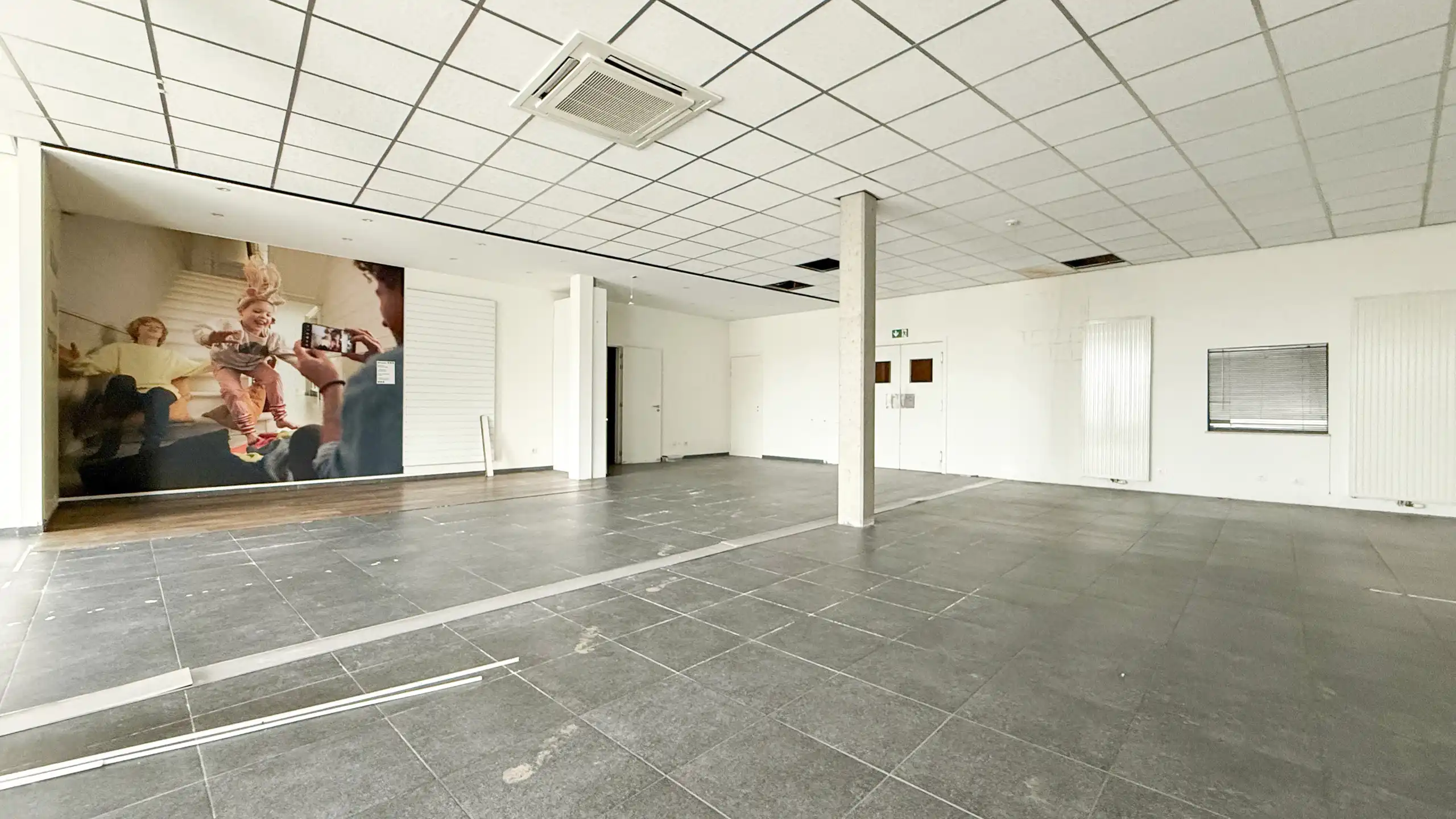 Commercieel handelspand op toplocatie met 444m² opp! foto 14