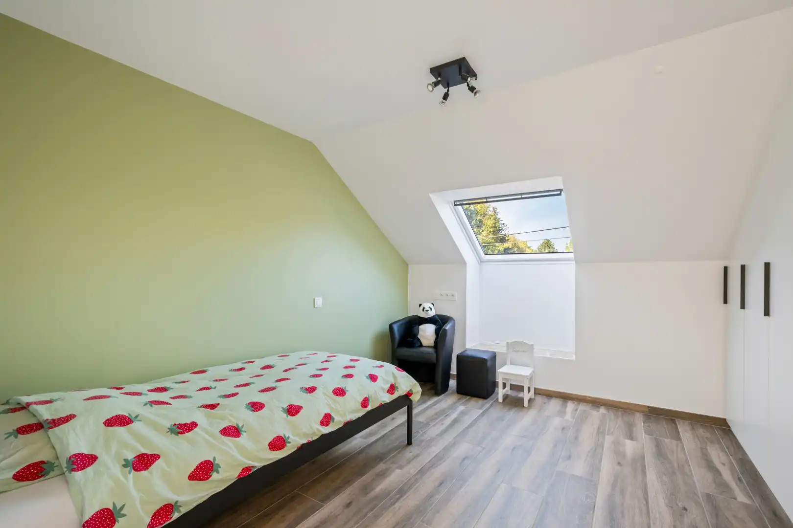 Ruime instapklare open woning met 6 slaapkamers, zuidgerichte tuin en landelijk verzicht in Dadizele foto 13