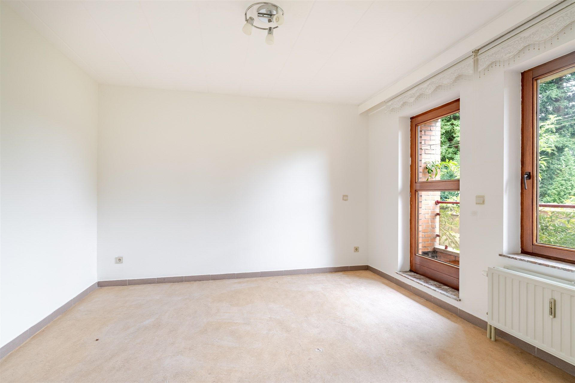 Opbrengsteigendom bestaande uit 6 ruime appartementen + 32 garageboxen foto 18