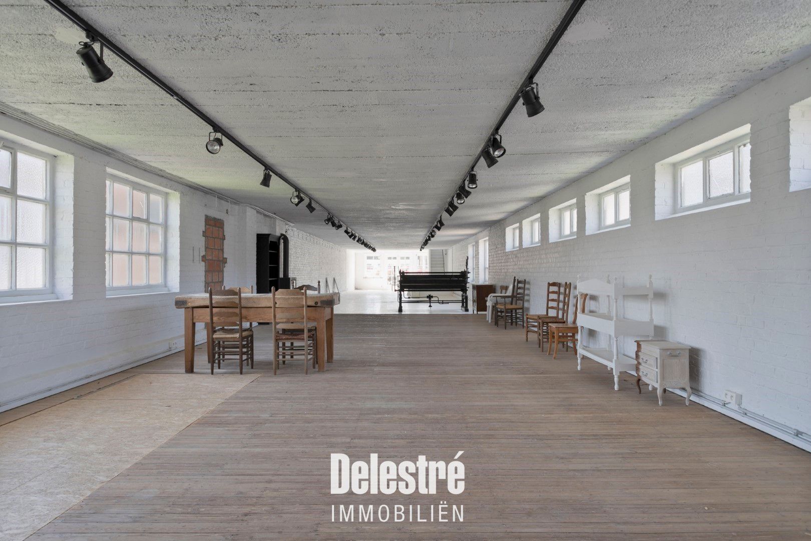 ** IN OPTIE ** LOFTVIBES 750 M2 LEO DE BETHUNELAAN.  foto 12