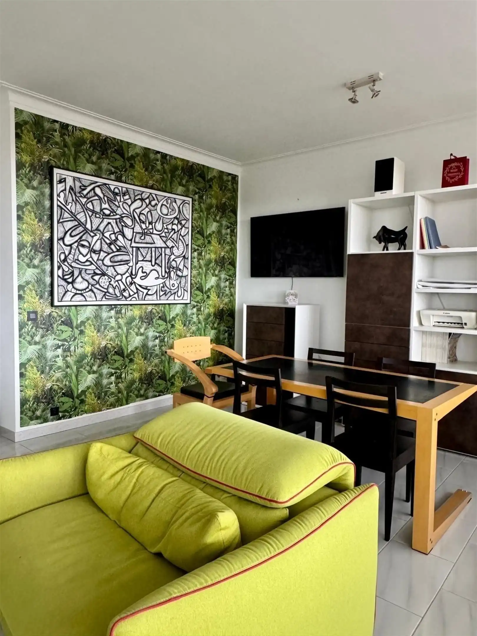 Gemeubeld hoekappartement (12e verdieping) met 3 slaapkamers foto 6