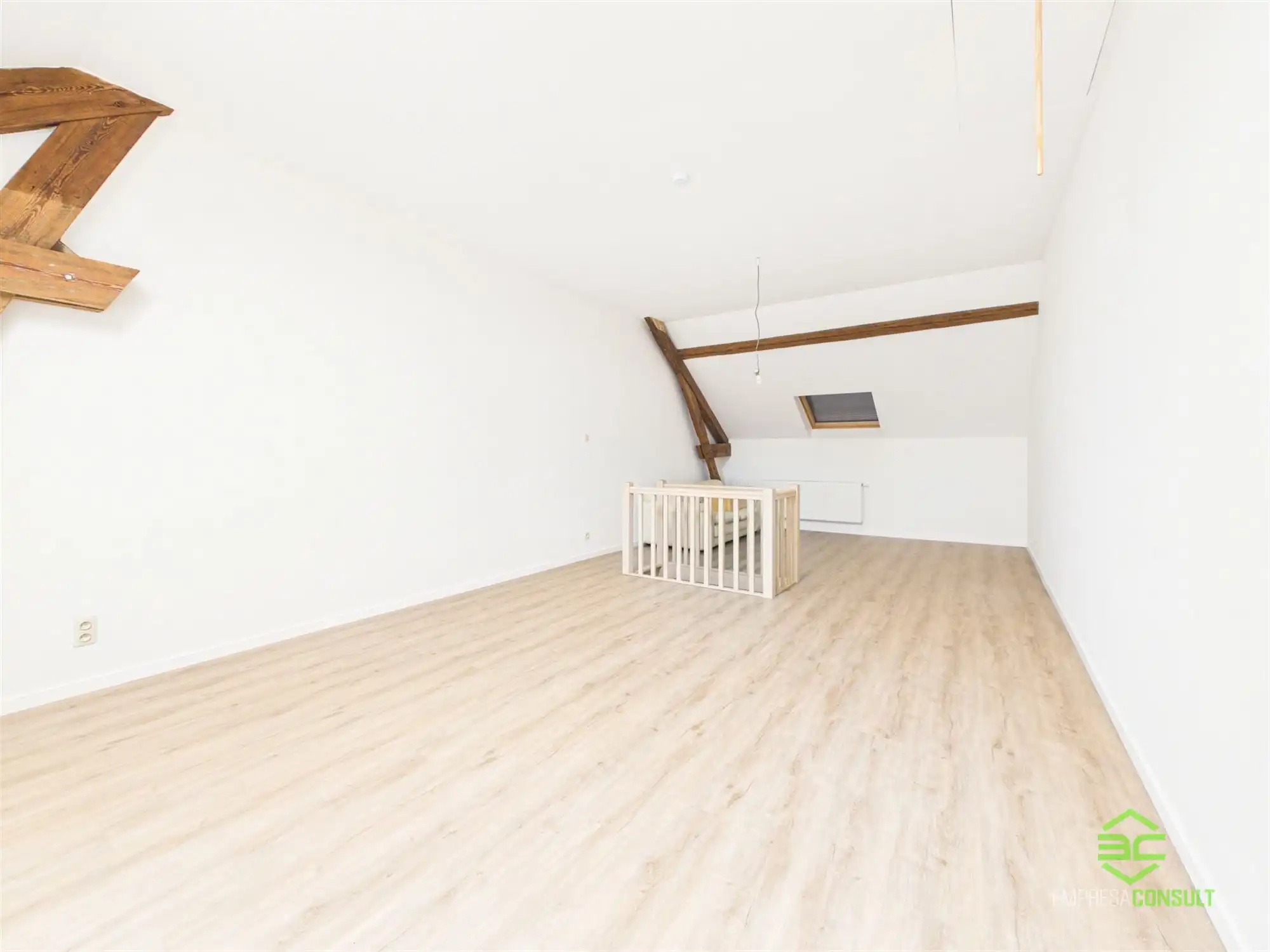 Gerenoveerde rijwoning met 3 slpk in het centrum! foto 16