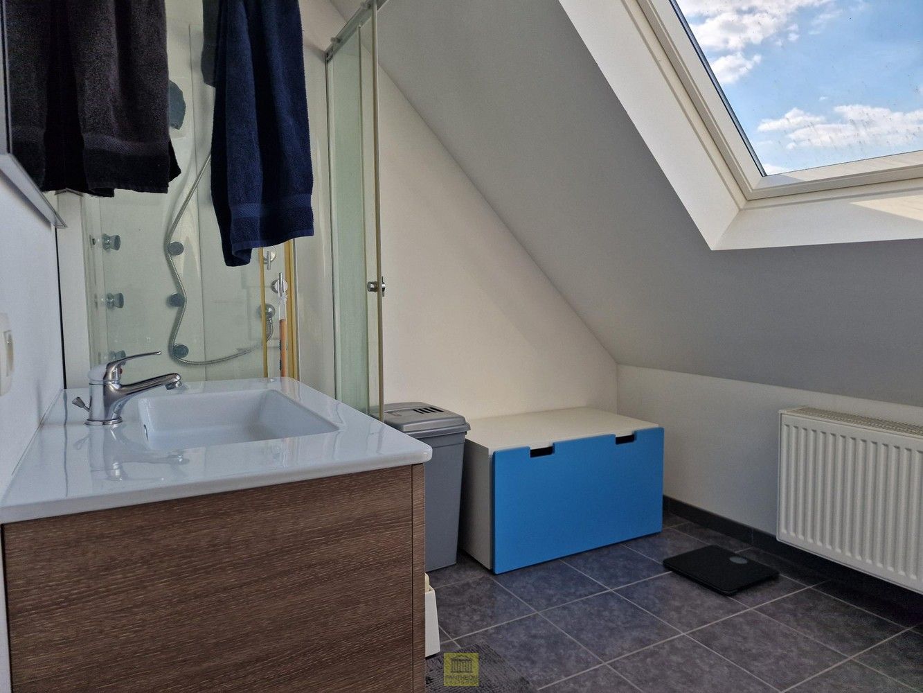 Ruim duplexappartement met aangenaam terras én garage! foto 16