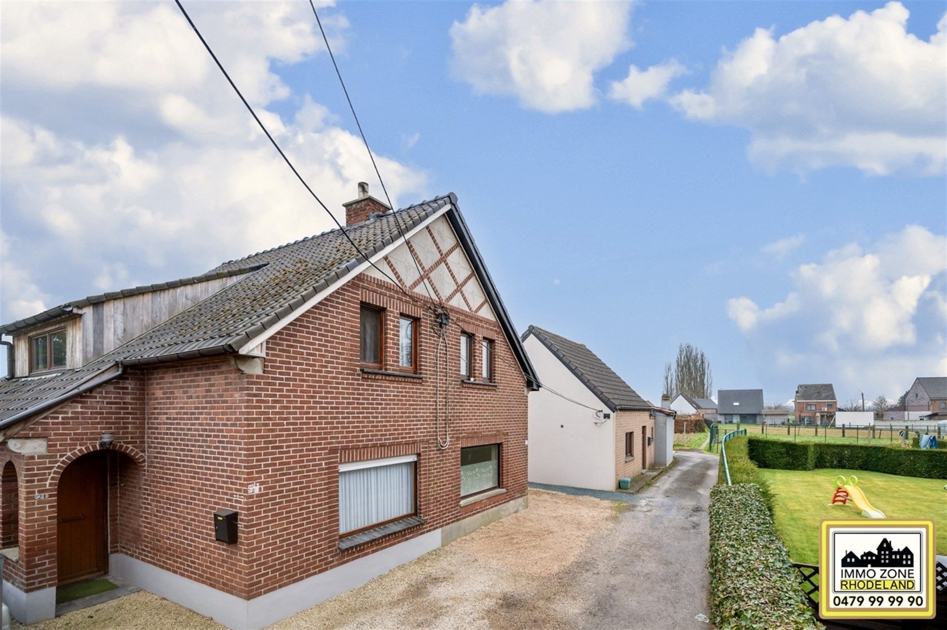 Toffe halfopen woning met 3 slpks en tuin op rustige locatie foto 3