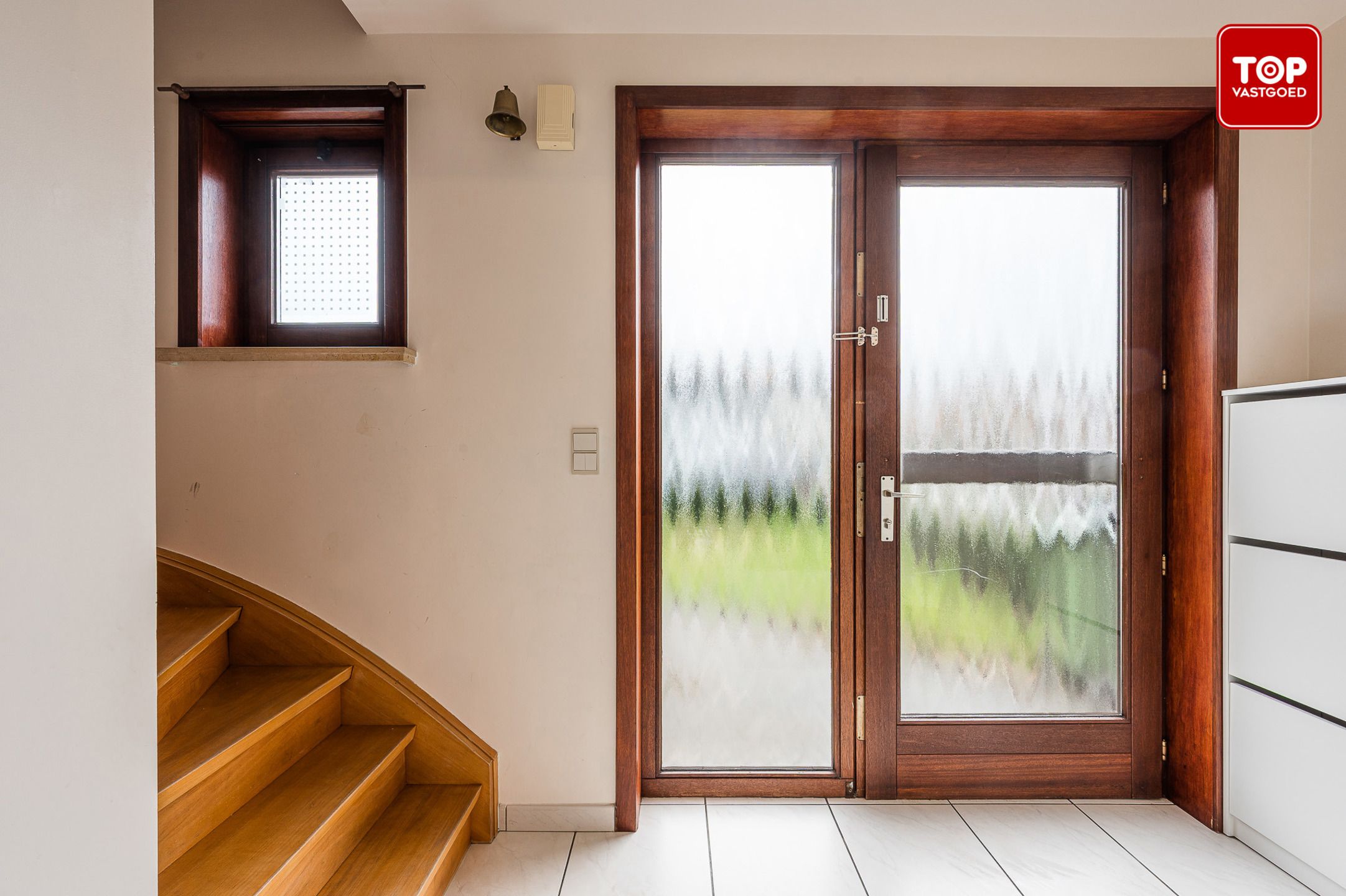 Instapklare woning met 3 slaapkamers in een rustige straat foto 3