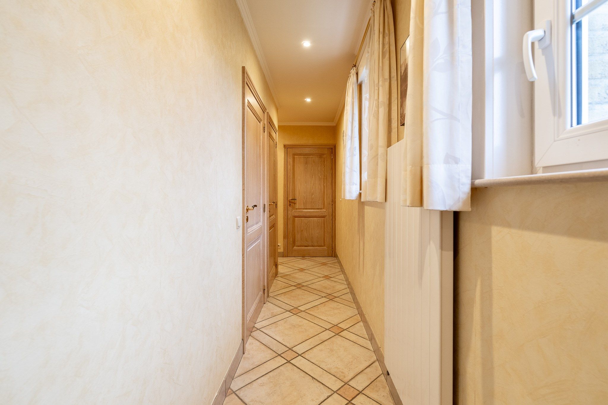 Instapklare en alleenstaande villa op 970 m² te Knokke-Heist. foto 17