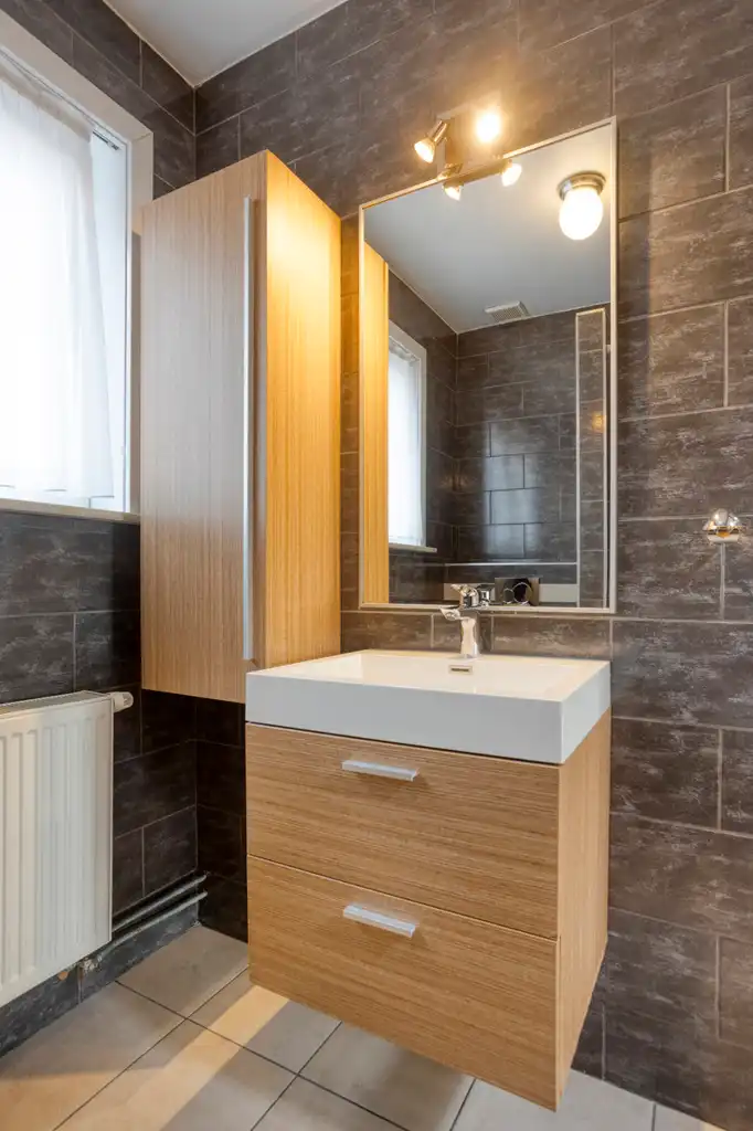 Gerenoveerde bel-étage woning met garage foto 28