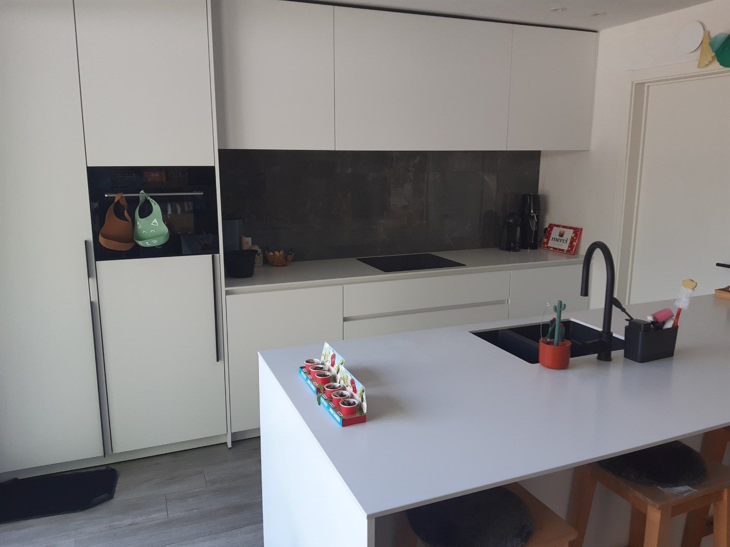 BEN-appartement met terras en tuintje. foto 10