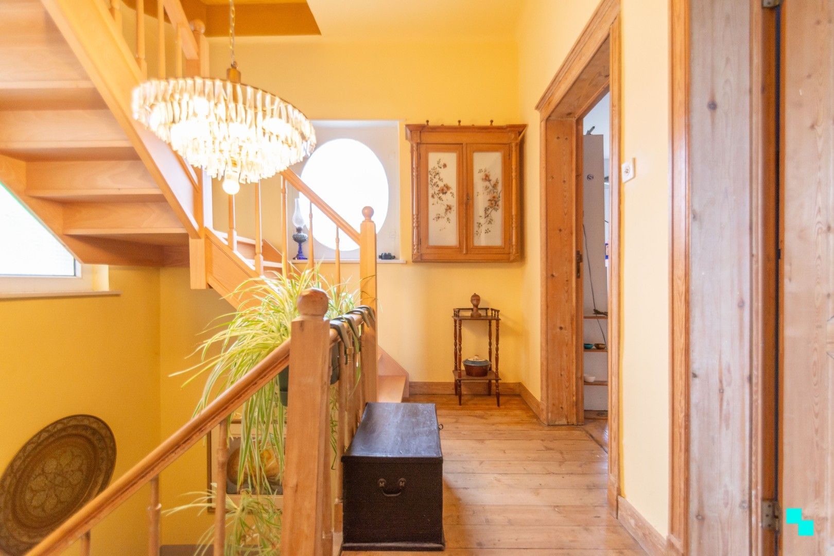 Karaktervolle woning met handelsruimte vlakbij Gent-Sint-Pieters foto 15