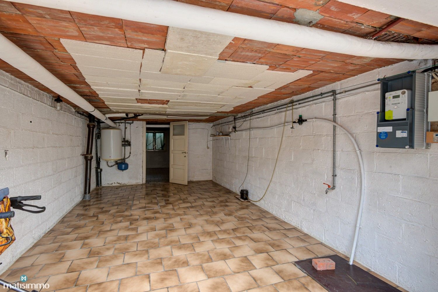 HALFOPEN BEBOUWING MET 3 SLAAPKAMERS, GARAGE EN RUIME ZUIDWEST-GEORIËNTEERDE TUIN TE RIEMST foto 22