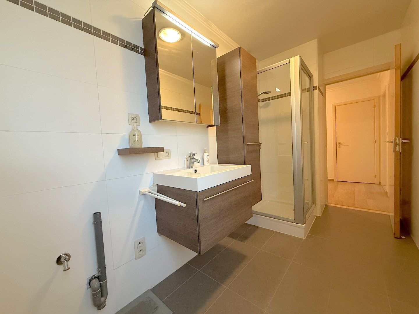 Ruim 3-slpk appartement te Sint-Michiels foto 13