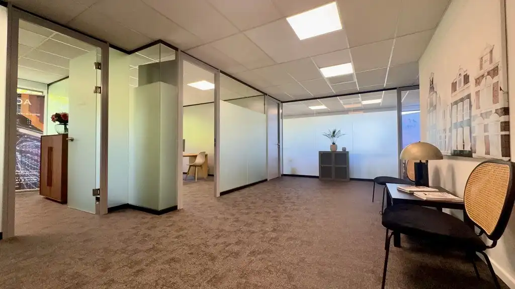 Instapklare kantoren in Latem Business Park foto 15