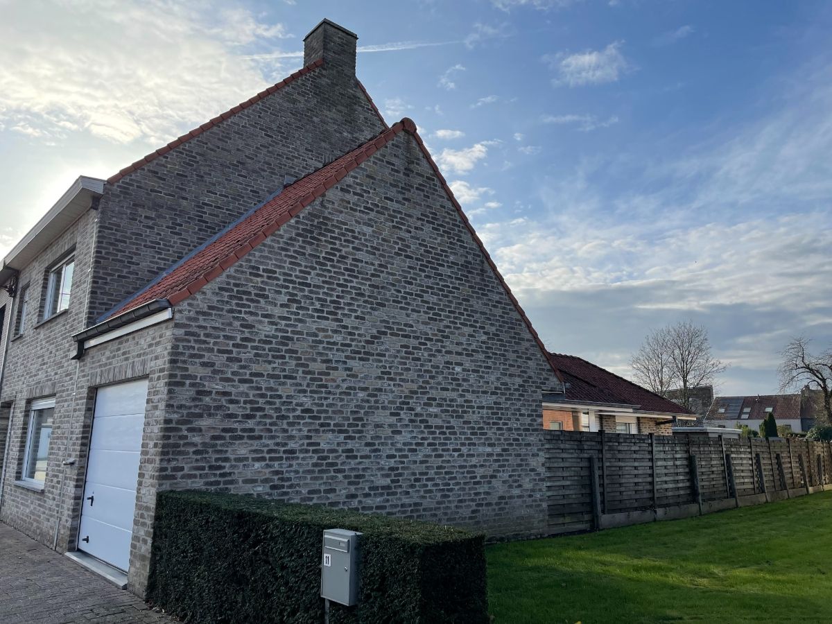 4-slpk WONING + garage & tuin foto 5