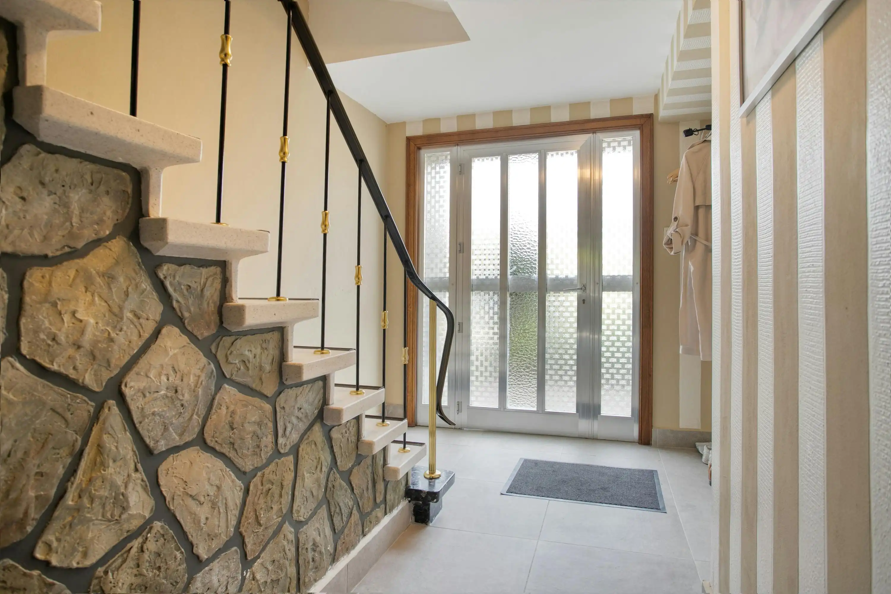 Ruime bel-etage in rustige woonwijk van Gentbrugge foto 13