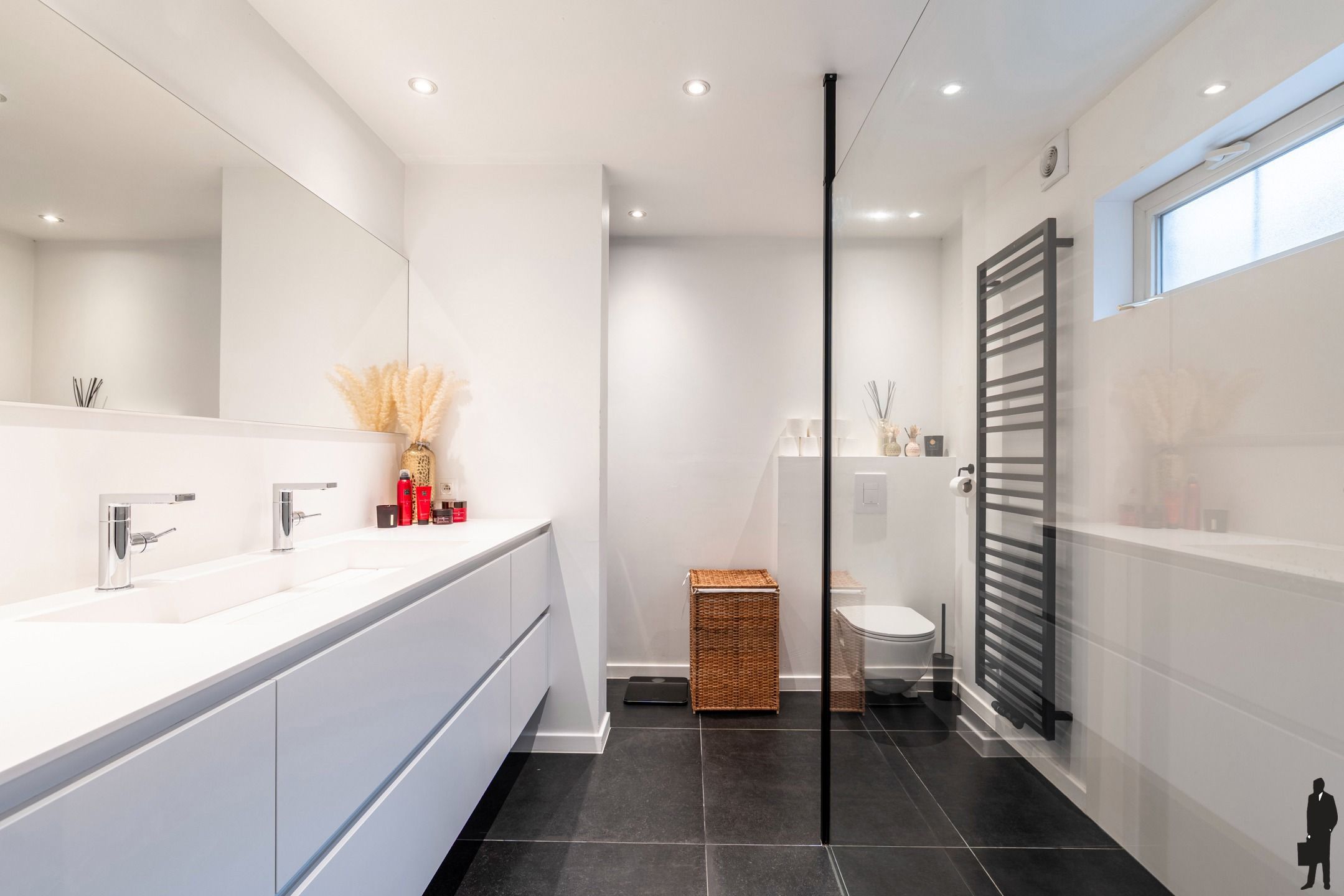 Instapklare stadswoning met diepe tuin en garage. foto 12