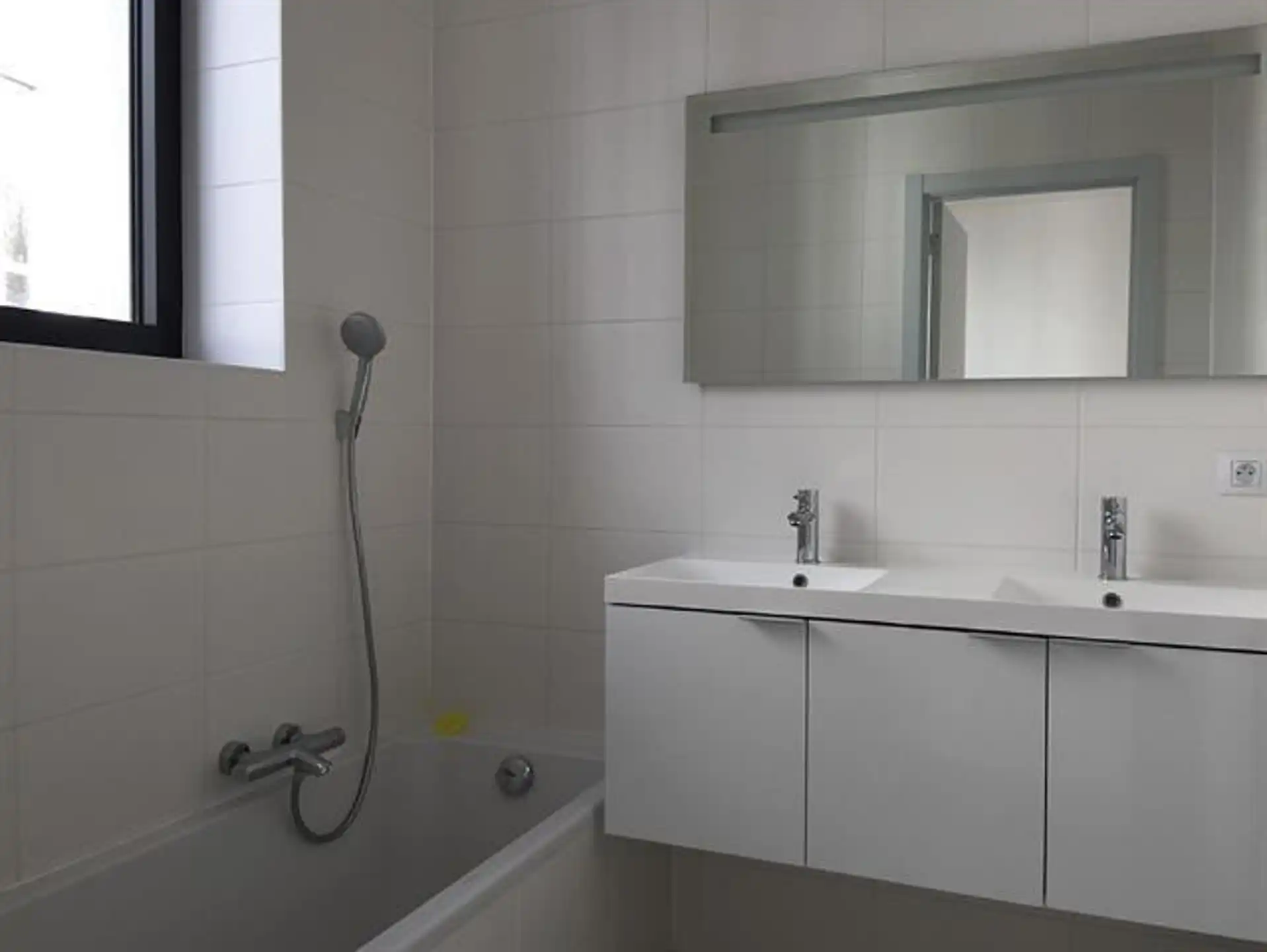 1 slaapkamer appartement van ± 70m² + zuidterras foto 5