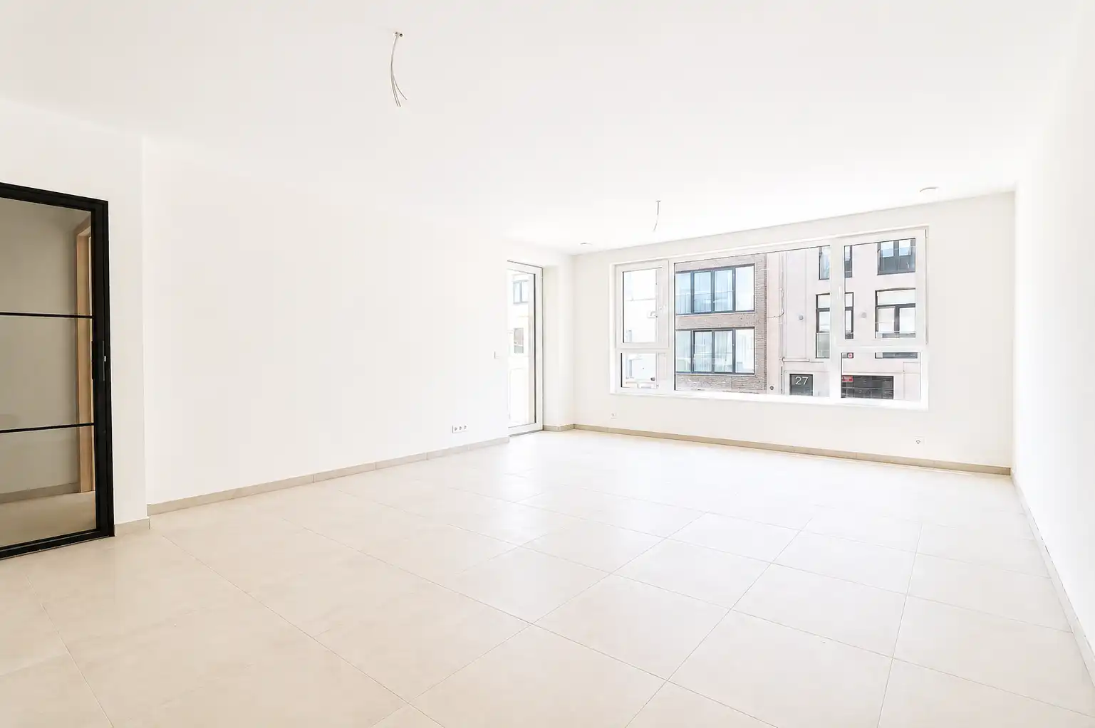Prachtig 1-slaapkamerappartement met hoogwaardige afwerking, lichtrijke leefruimte en groot terras. foto 5
