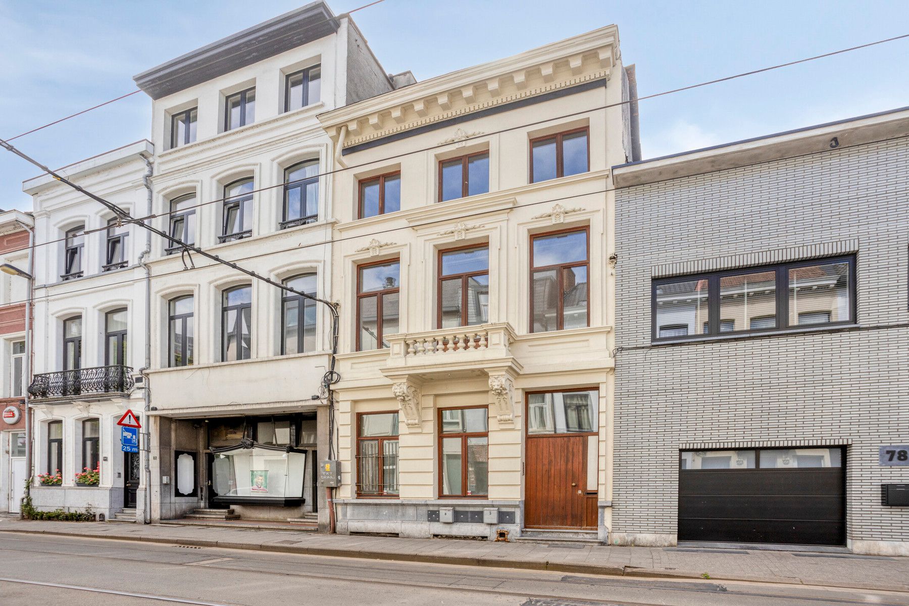 Instapklaar één-slaapkamerappartement (V3) op toplocatie. foto {{pictureIndex}}