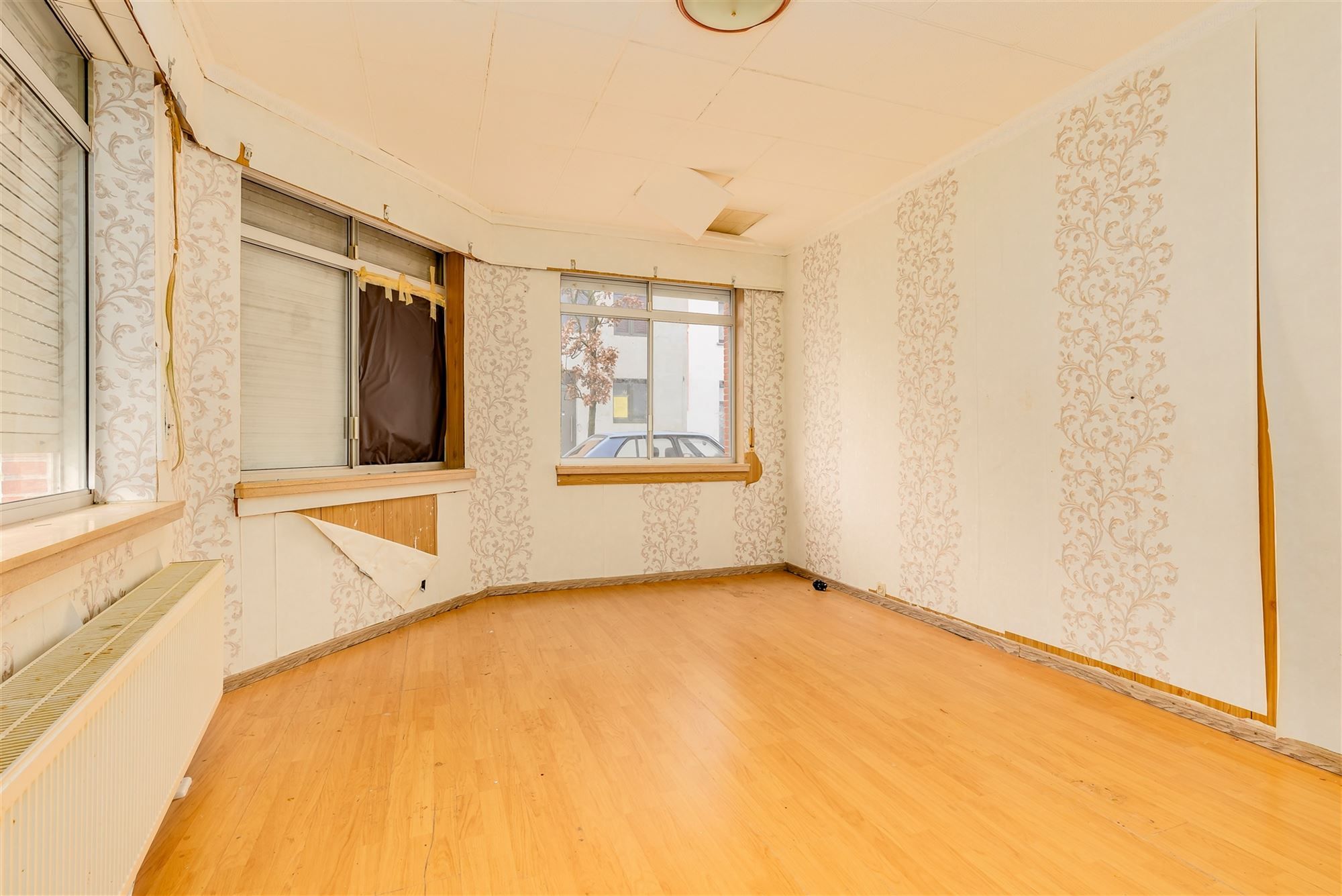 Te renoveren woning 2 slpk met garage foto 5